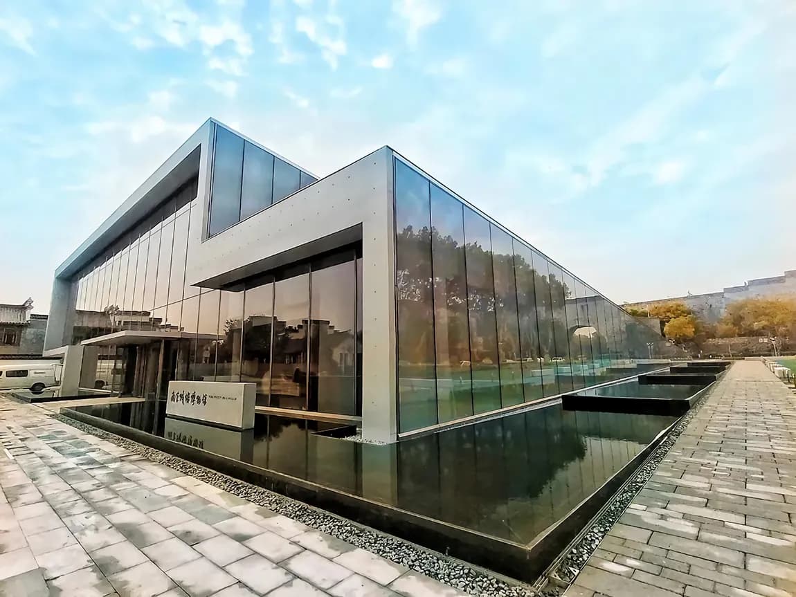 NorthGlass építészeti üvegezés referencia